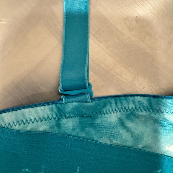 Set of two Pink by Victoria Secret Wear Everywhere Push-up Bras - Picture 9 of 16